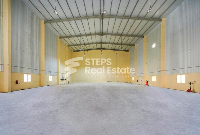 944085 - Property Image 3
