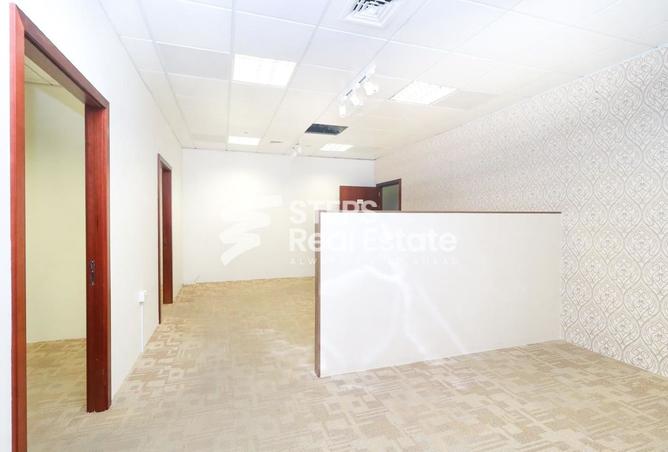 965829 - Property Image 2