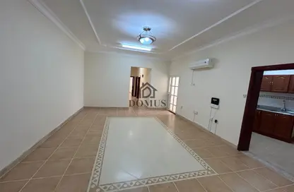 Apartment - 3 Bedrooms - 2 Bathrooms for rent in Tadmur Street - Old Airport Road - Doha