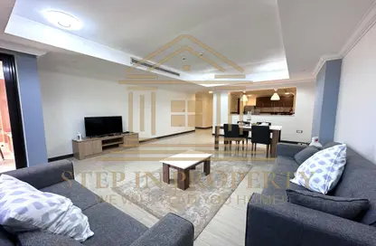 Apartment - 2 Bedrooms - 2 Bathrooms for rent in East Porto Drive - Porto Arabia - The Pearl Island - Doha