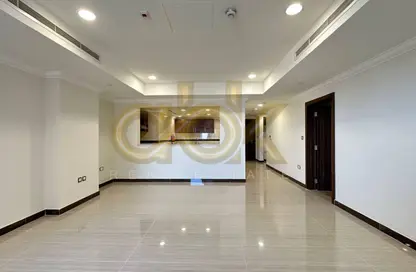 Apartment - 1 Bedroom - 2 Bathrooms for sale in East Porto Drive - Porto Arabia - The Pearl Island - Doha