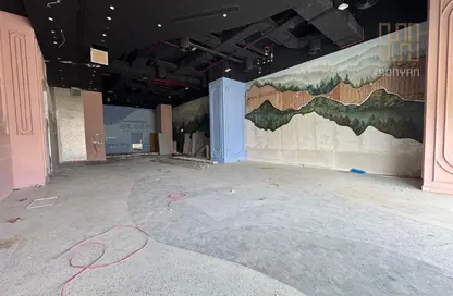 محل تجاري - استوديو - 2 حمامات للايجار في برج المارينا - منطقة المارينا - الوسيل