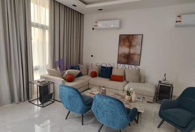 966387 - Property Image 2