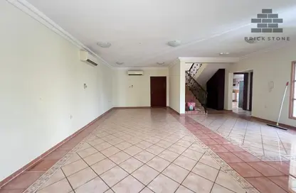 Villa - 5 Bedrooms - 4 Bathrooms for rent in Old Airport Road - Old Airport Road - Doha
