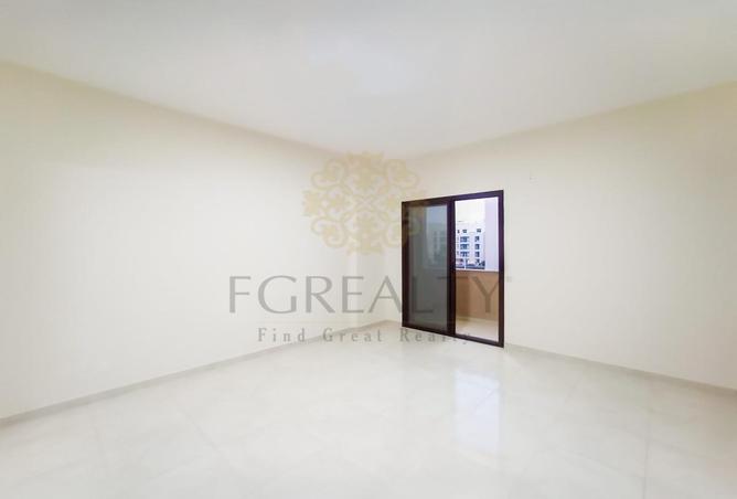 988791 - Property Image 2