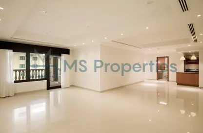 Apartment - 2 Bedrooms - 3 Bathrooms for sale in West Porto Drive - Porto Arabia - The Pearl Island - Doha