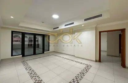 Apartment - 1 Bedroom - 2 Bathrooms for rent in East Porto Drive - Porto Arabia - The Pearl Island - Doha