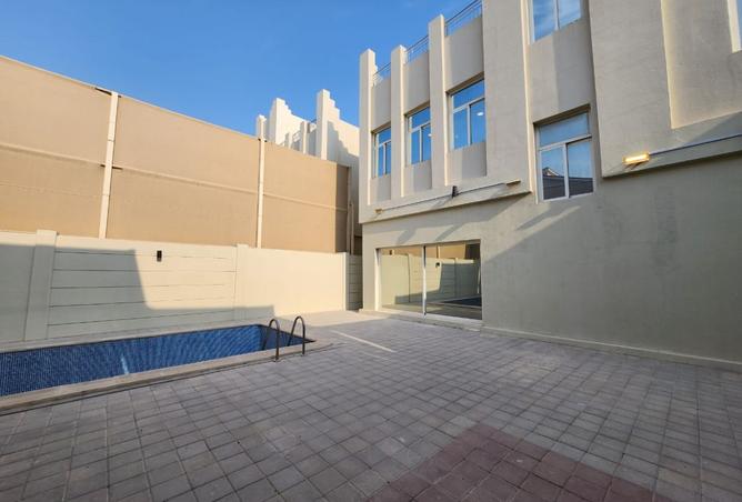 968644 - Property Image 2