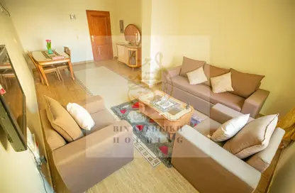 Living / Dining Room image for: Apartment - 2 Bedrooms - 2 Bathrooms for rent in Al Mansoura - Doha, Image 1