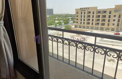شقة - 2 غرف نوم - 3 حمامات للايجار في ريجنسي ريزيدنس فوكس هيلز 1 - الوسيل
