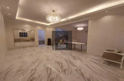 Villa - 5 Bedrooms - 5 Bathrooms for rent in Ain Khaled Villas - Ain Khaled - Doha