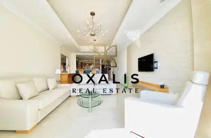 Apartment - 2 Bedrooms - 3 Bathrooms for rent in Viva East - Viva Bahriyah - The Pearl Island - Doha