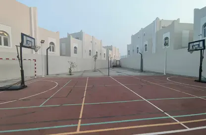 مجمع سكني - 4 غرف نوم - 5 حمامات للايجار في شارع الدانة - مريخ - المريخ - الدوحة