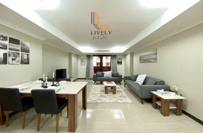 Apartment - 1 Bedroom - 2 Bathrooms for rent in West Porto Drive - Porto Arabia - The Pearl Island - Doha