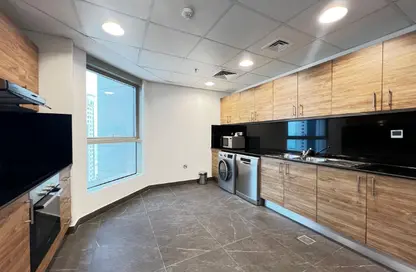 شقة - غرفة نوم - 2 حمامات للايجار في الدفنة - الدفينة - الدوحة