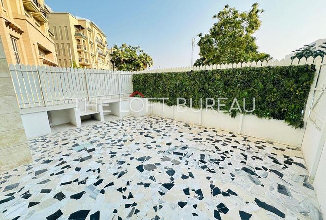 982123 - Property Image 3