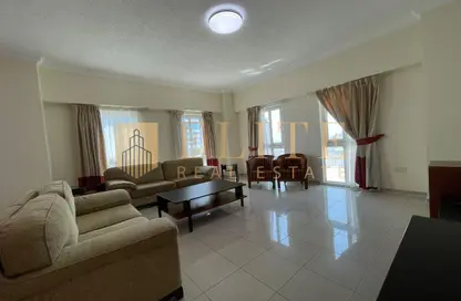 Apartment - 3 Bedrooms - 4 Bathrooms for rent in West Bay Tower - West Bay - West Bay - Doha