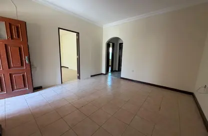 Apartment - 2 Bedrooms - 1 Bathroom for rent in Old Airport Road - Old Airport Road - Doha