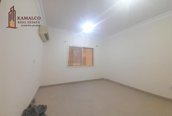 954053 - Property Image 3