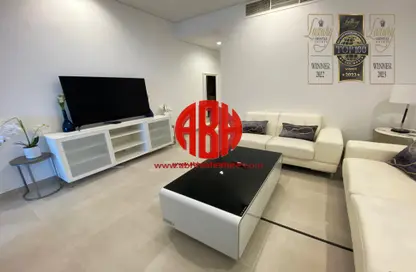 Apartment - 1 Bedroom - 1 Bathroom for rent in Viva West - Viva Bahriyah - The Pearl Island - Doha