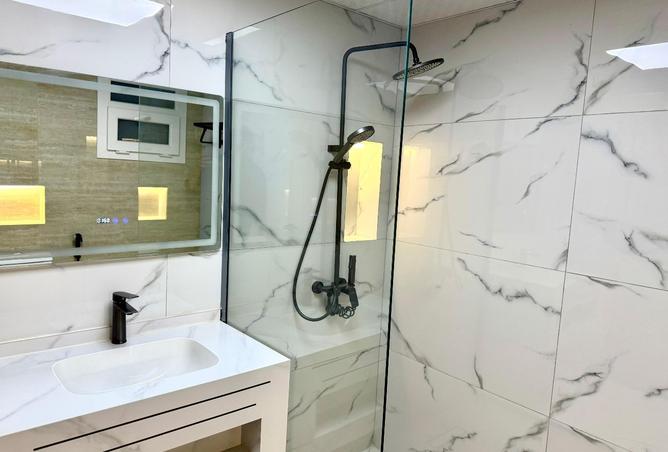 976904 - Property Image 3