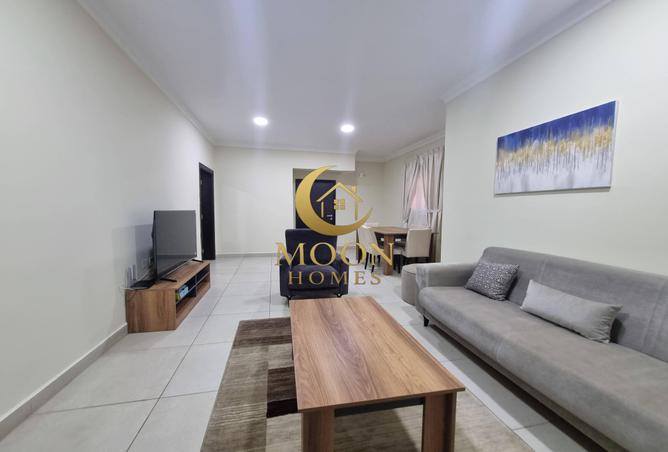 973050 - Property Image 2