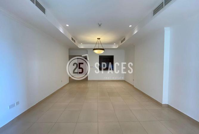 947582 - Property Image 2