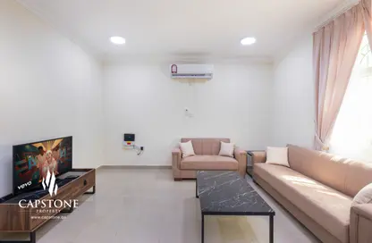 Apartment - 2 Bedrooms - 2 Bathrooms for rent in Tadmur Street - Old Airport Road - Doha