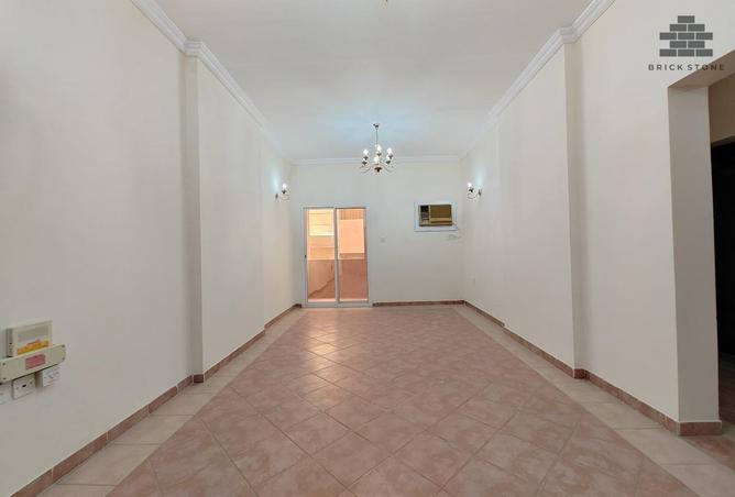 913412 - Property Main Image