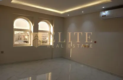 Apartment - 2 Bedrooms - 2 Bathrooms for rent in Madinat Khalifa Building 58 - Madinat Khalifa South - Madinat Khalifa - Doha