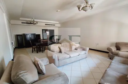 Apartment - 3 Bedrooms - 3 Bathrooms for rent in Al Mansoura - Al Mansoura - Doha