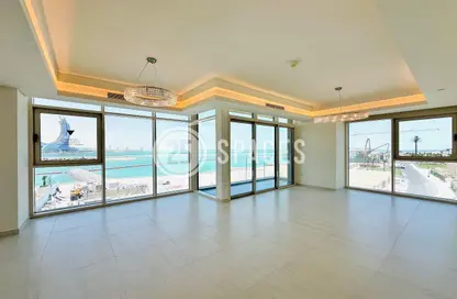 Apartment - 2 Bedrooms - 4 Bathrooms for sale in Gewan Island - The Pearl Island - Doha