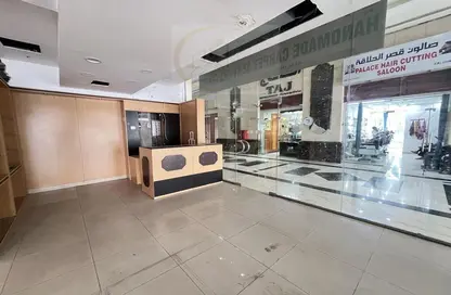 محل تجاري - استوديو - 1 حمام للايجار في لا ميراج كورنيش - راس ابو عبود - الدوحة