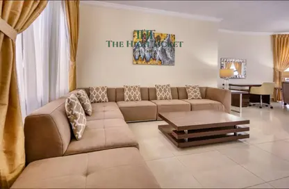 Villa - 4 Bedrooms - 5 Bathrooms for rent in Ain Khalid Gate - Ain Khaled - Doha