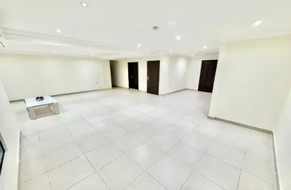 شقة - غرفة نوم - 2 حمامات للايجار في شارع النصر - النصر - الدوحة