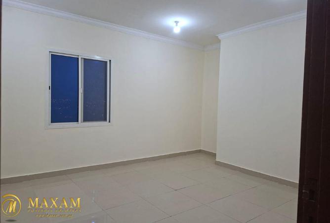 941744 - Property Image 2
