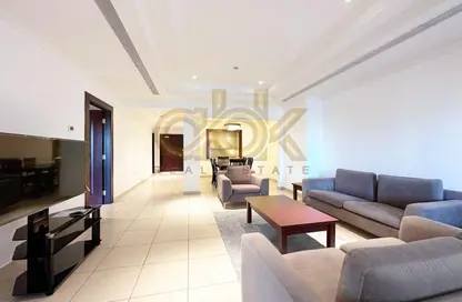 Apartment - 1 Bedroom - 2 Bathrooms for sale in East Porto Drive - Porto Arabia - The Pearl Island - Doha
