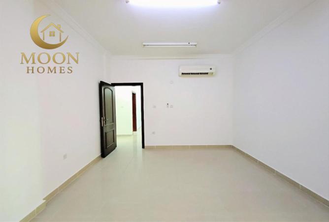 979393 - Property Image 3