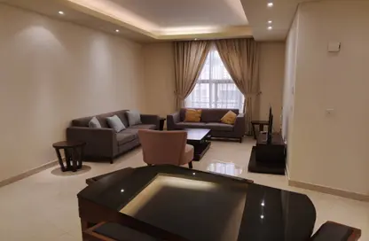 شقة - 2 غرف نوم - 2 حمامات للايجار في شارع النصر - النصر - الدوحة