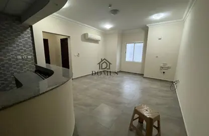 Apartment - 2 Bedrooms - 2 Bathrooms for rent in Hiteen Street - Al Muntazah - Doha