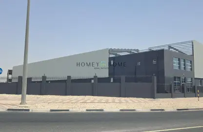 بناية كاملة - استوديو - 8 حمامات للبيع في شارع الصناعية الشرقي - بركة العوامر - الوكرة