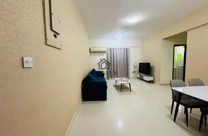 Apartment - 2 Bedrooms - 2 Bathrooms for rent in Bin Omran - Fereej Bin Omran - Doha Apartment - 2 Bedrooms - 2 Bathrooms for rent in Bin Omran - Fereej Bin Omran - Doha