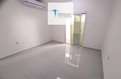 Apartment - 3 Bedrooms - 2 Bathrooms for rent in Fereej Abdul Aziz - Fereej Abdul Aziz - Doha
