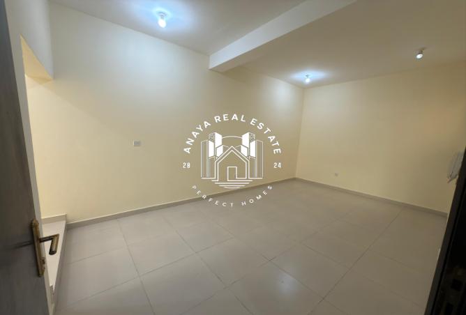 957787 - Property Image 3