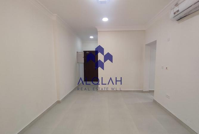 1002243 - Property Image 2