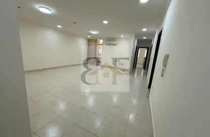 Apartment - 2 Bedrooms - 3 Bathrooms for rent in Al Nasr Street - Al Nasr - Doha