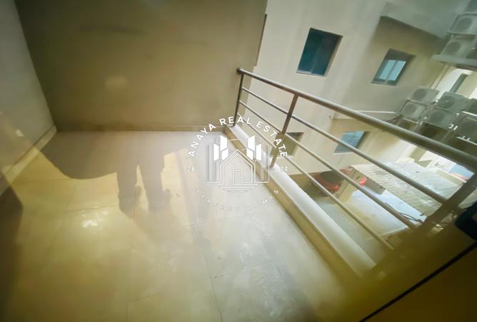 894490 - Property Image 2