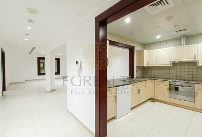 972707 - Property Image 2