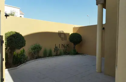 Villa - 3 Bedrooms - 3 Bathrooms for rent in OqbaBin Nafie Steet - Old Airport Road - Doha