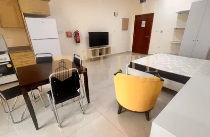 Apartment - Studio - 1 Bathroom for rent in Al Sadd Road - Al Sadd - Doha